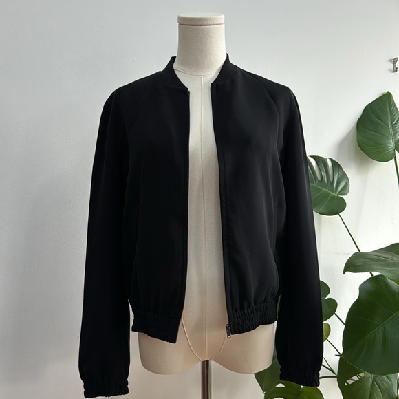 Theory Silk Bomber Black | Small - Picture 2 of 3